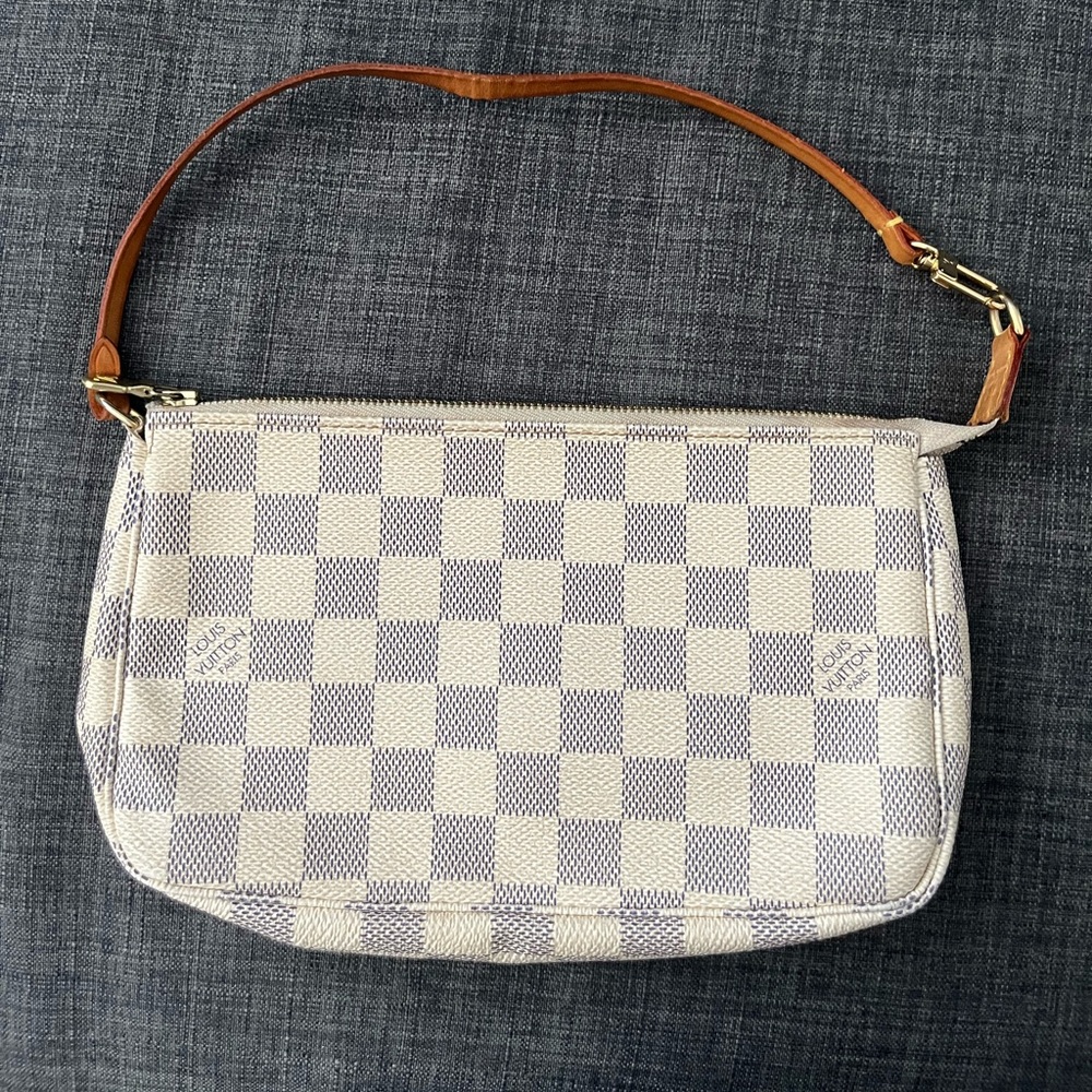 Louis Vuitton Damier Azur Pochette